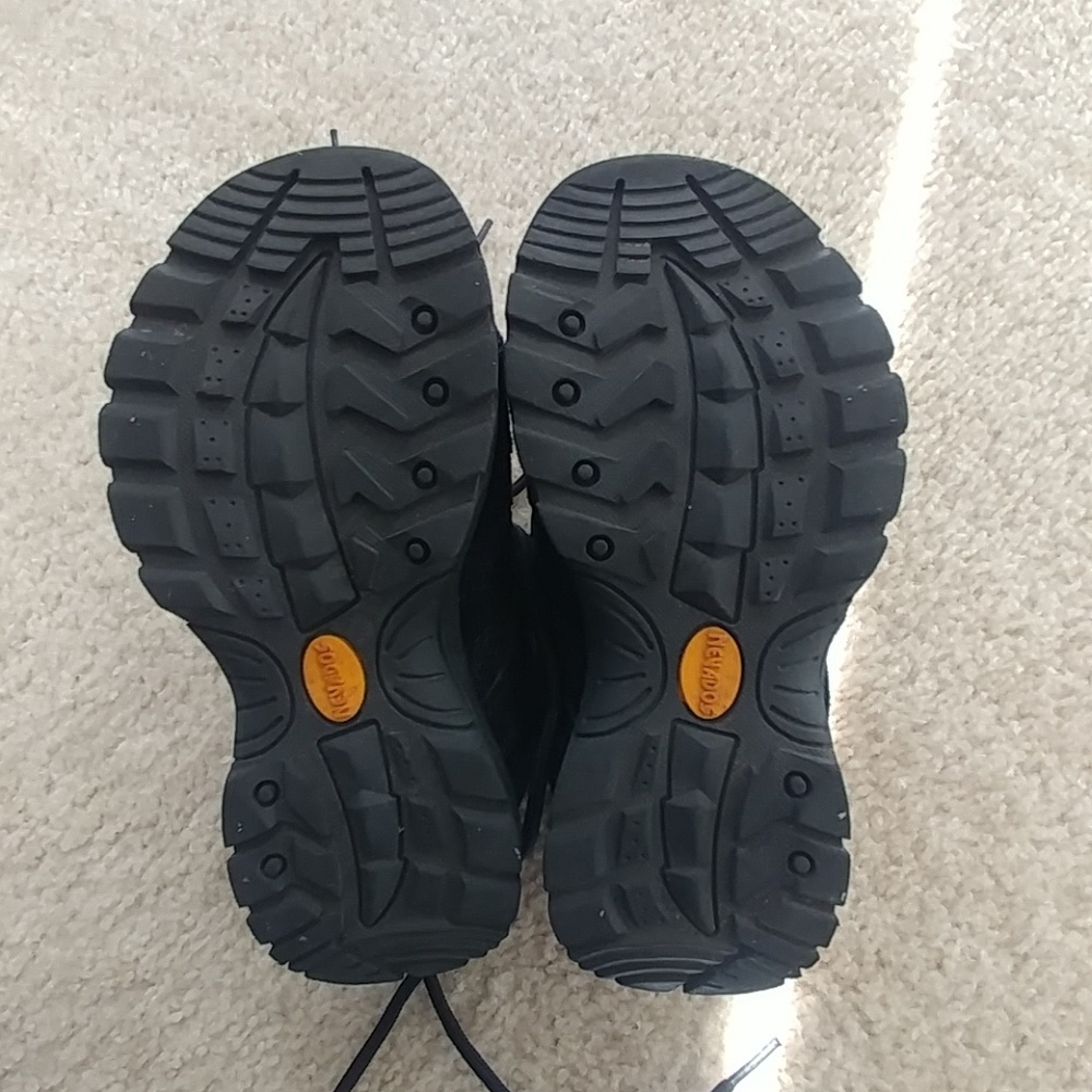Boots - Picture 4 of 4